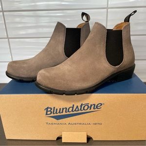 BRAND NEW Blundstone’s Womens Chelsea Boots